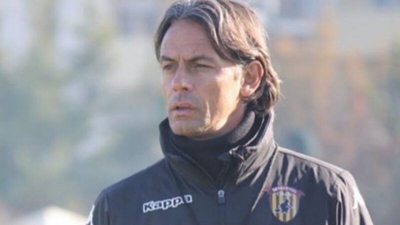 Donna trova portafogli pieno di soldi e lo restituisce: era di Filippo Inzaghi