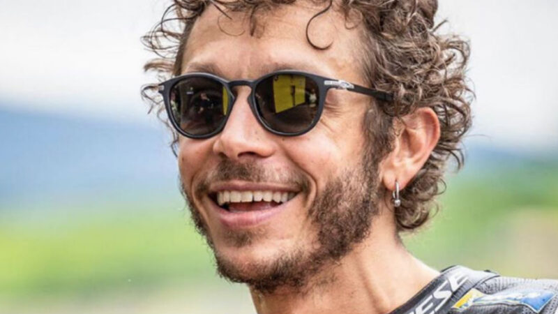 Valentino Rossi non si ferma e firma il contratto per altri due anni