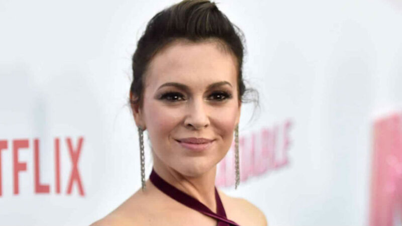 Alyssa Milano: “Ho avuto il Covid ma solo al quarto test sono risultata positiva”