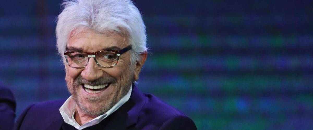 Gigi Proietti funerali: corteo nei suoi luoghi preferiti e la diretta su Raiuno