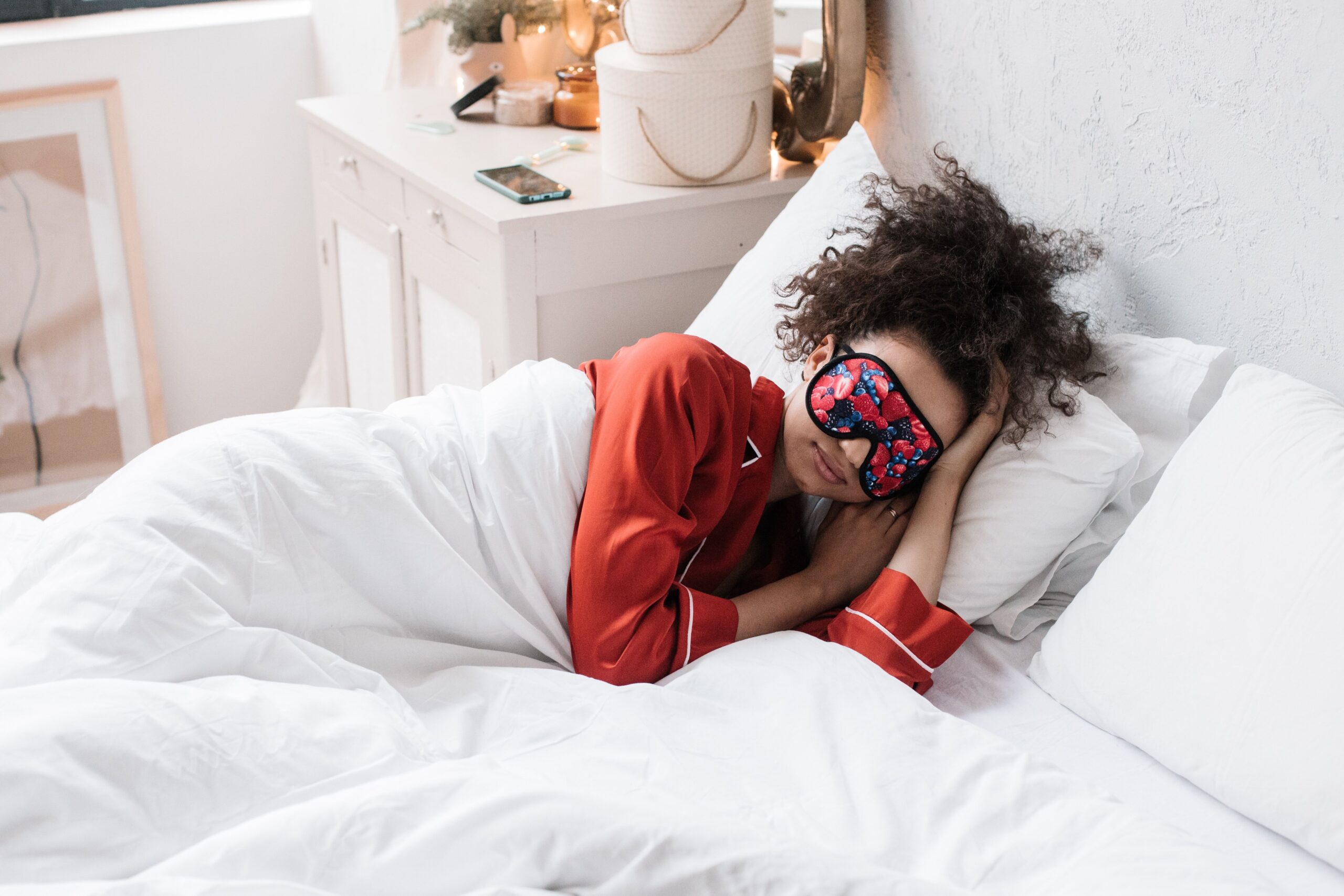 Giornata Mondiale del Sonno: 5 prodotti e accessori beauty per migliorare il sonno e contrastare lo stress da Covid-19