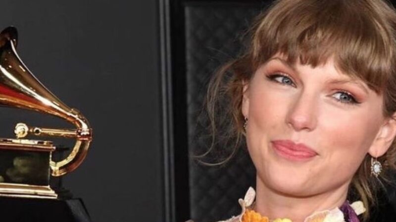 Grammy 2021, Taylor Swift è da record