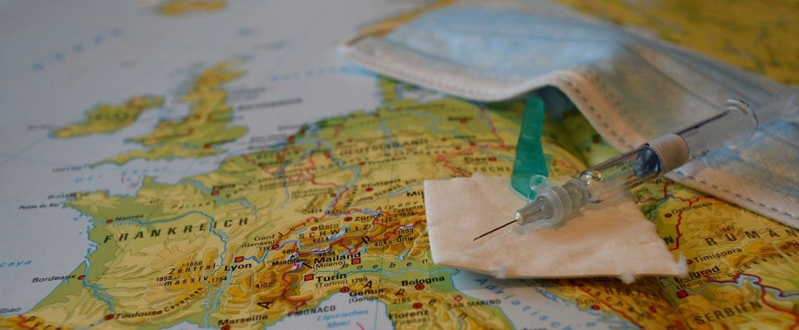 Lombardia: le vaccinazioni si prenoteranno sul portale di Poste Italiane