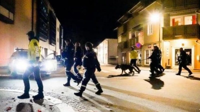 Norvegia, un uomo armato di arco e frecce uccide 5 persone