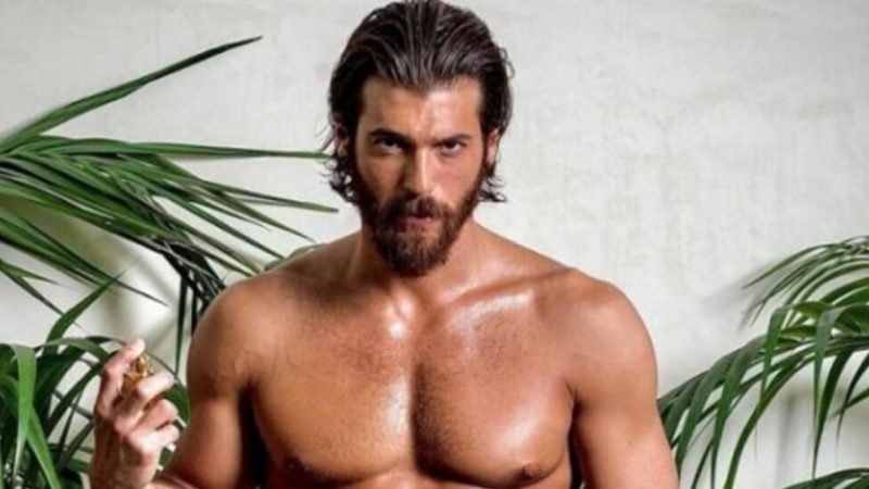 Can Yaman questa sera torna in TV: ecco le sue parole (VIDEO)