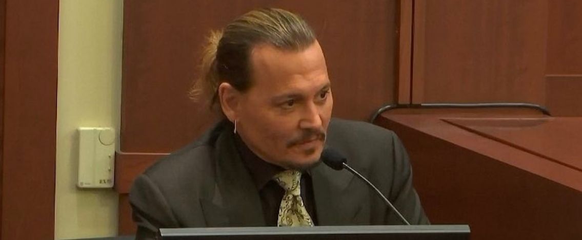 Johnny Depp testimonia in tribunale: “Non ho mai picchiato Amber Heard”