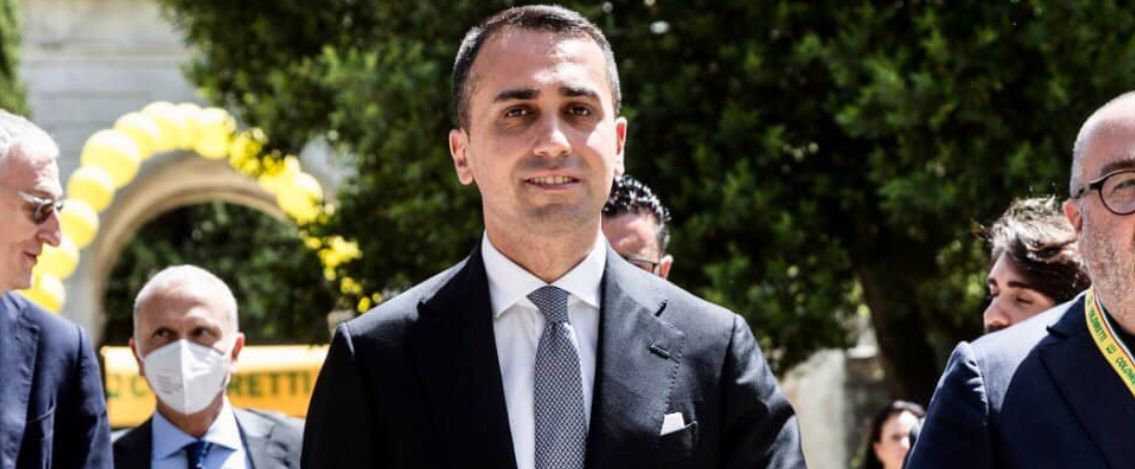 Luigi Di Maio lascia il M5S, le reazioni di Conte e Toninelli