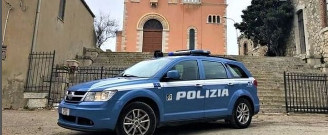 Donna di 55 anni muore in casa, i vicini se ne accorgono dopo tre settimane