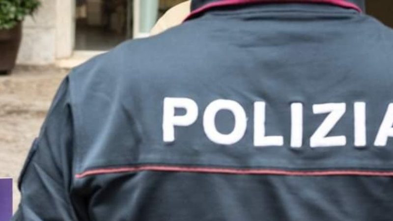 Genova, un uomo strangola la moglie e poi chiama la polizia