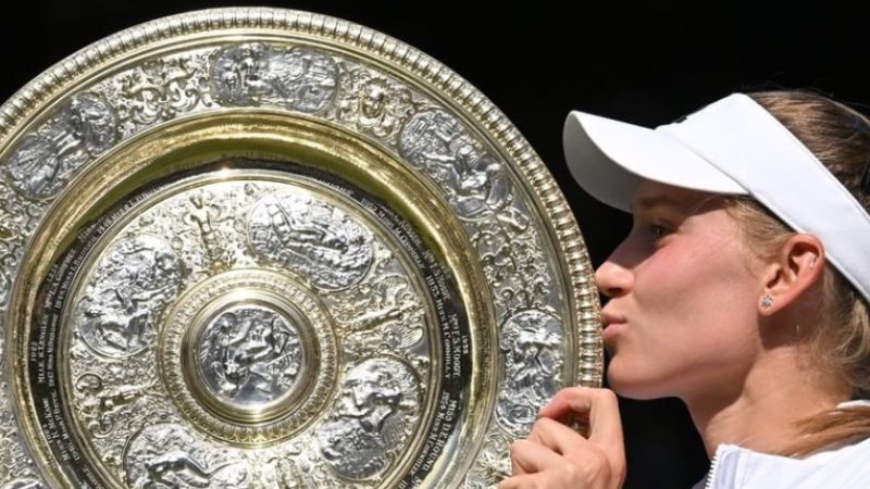 Wimbledon: Elena Rybakina regina di Wimbledon. Sconfitta Ons Jabeur