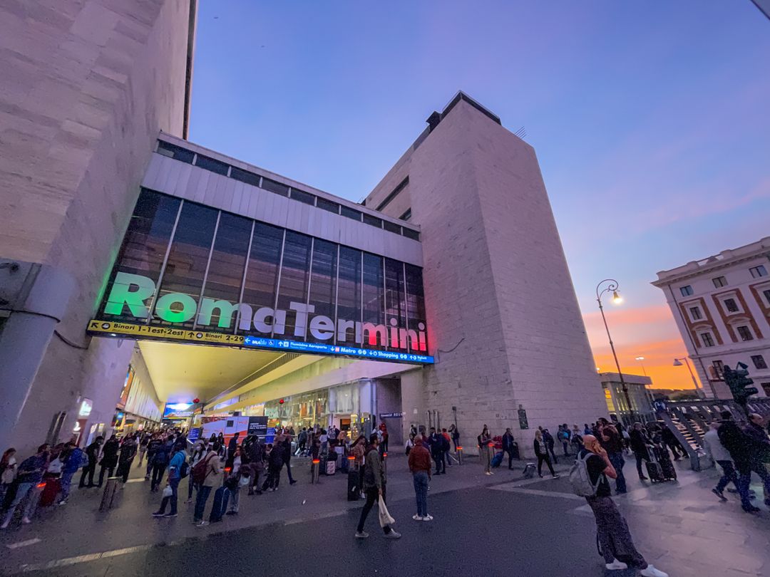 Identificato l’aggressore della studentessa accoltellata a Roma Termini