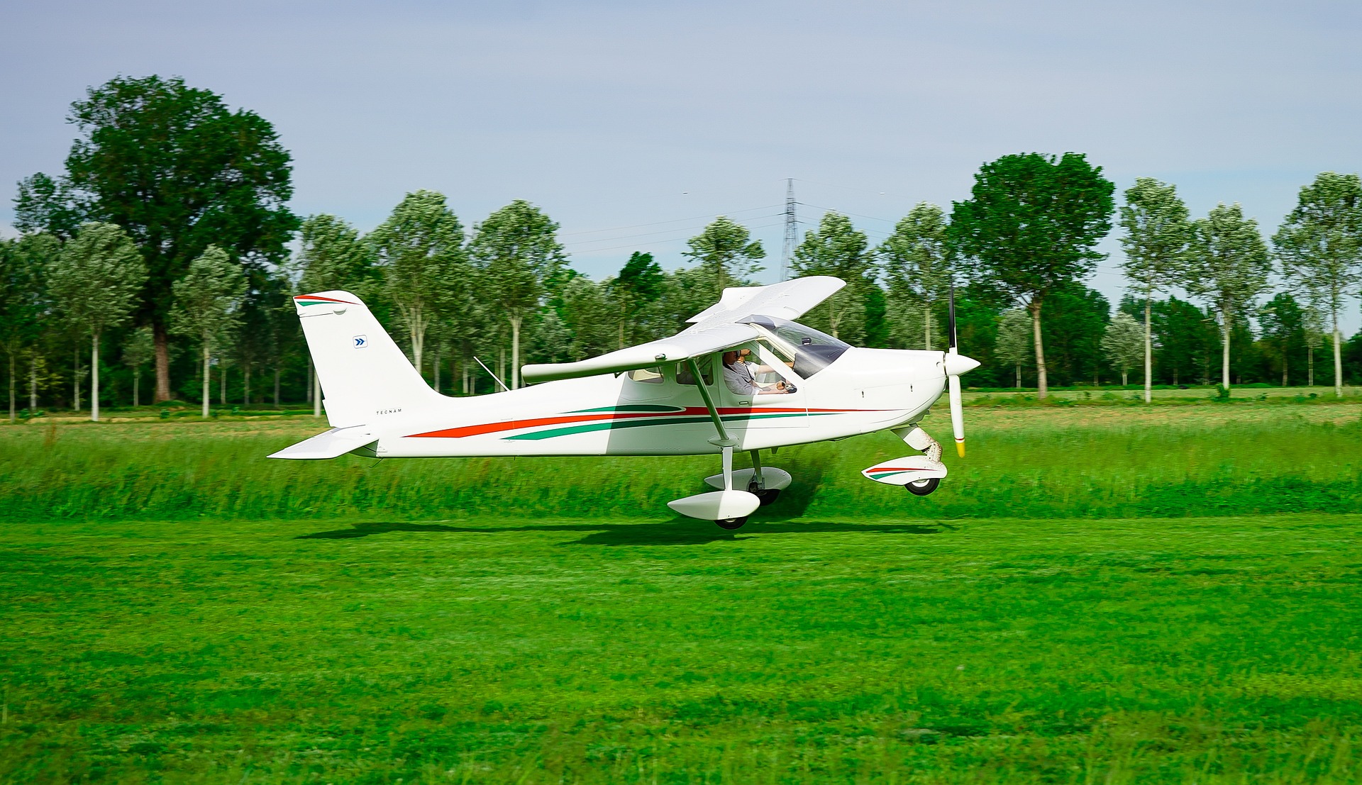 Aereo scomparso un mese fa, ritrovato insieme al corpo del pilota Ivano Montanari