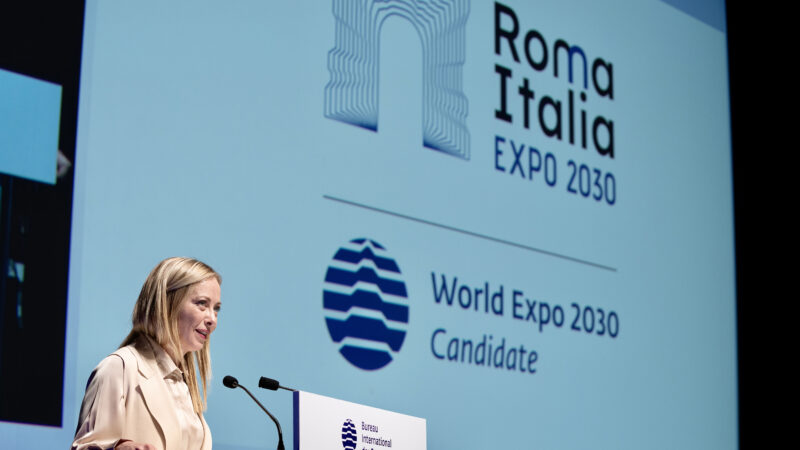 Meloni a Parigi presenta la candidatura di Roma per l’Expo 2030