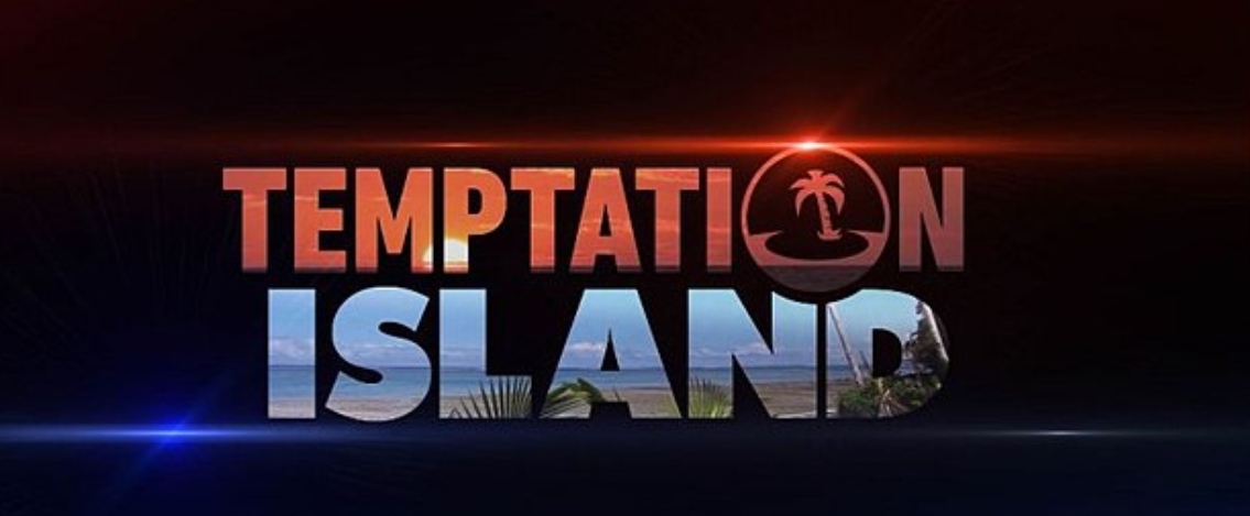 Temptation Island, parla il conduttore Filippo Bisciglia e rivela un dettaglio del falò finale 