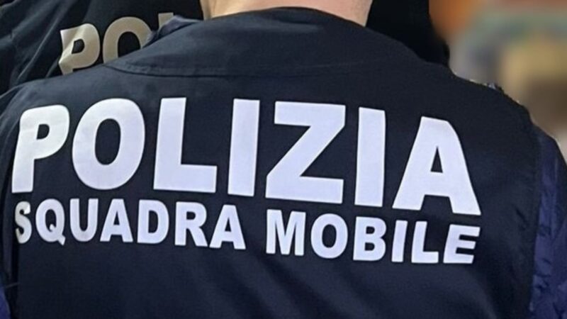 Torino, fermata una persona accusata di aver colpito un 24enne con un machete