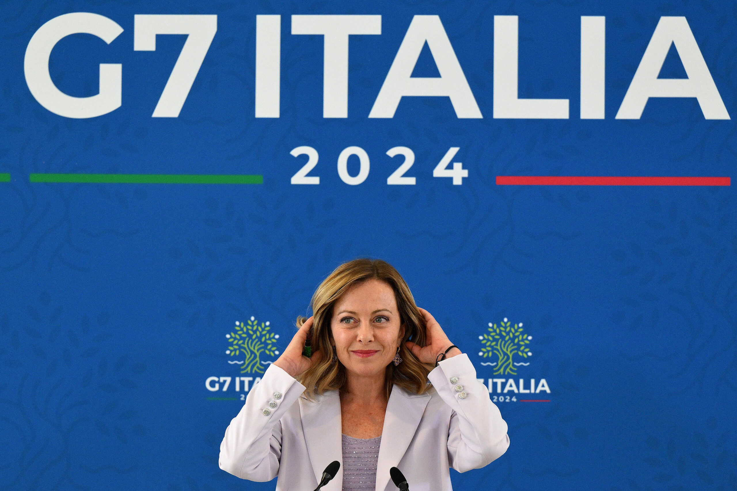 Vertice G7, la conferenza stampa finale del Presidente Meloni