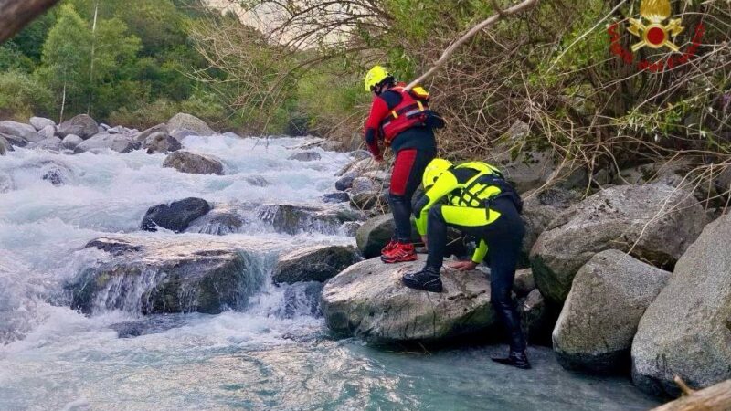 Sondrio, 17enne disperso nel torrente Masino