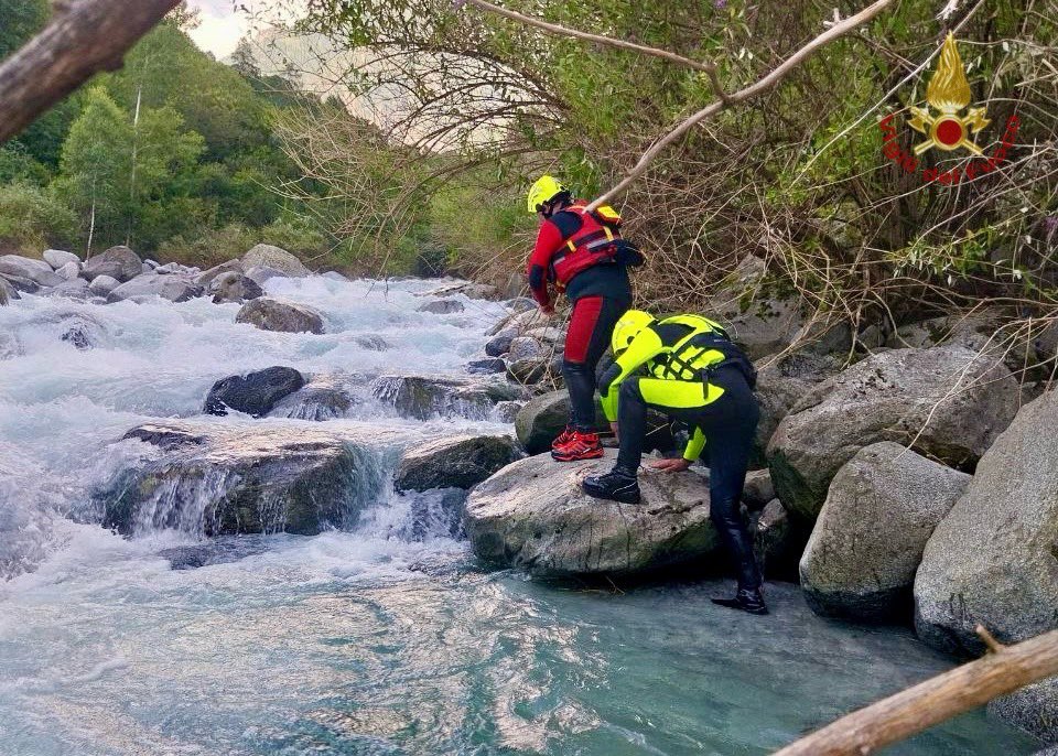 Sondrio, 17enne disperso nel torrente Masino